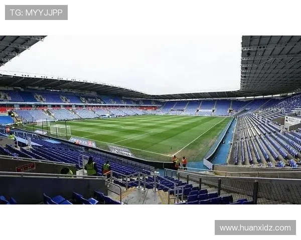 雷丁装备管理员恐同遭禁赛六场